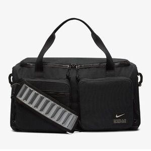 Nike utility power training black Men's Duffel Bag